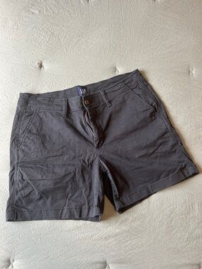 GAP Women's Chino Shorts